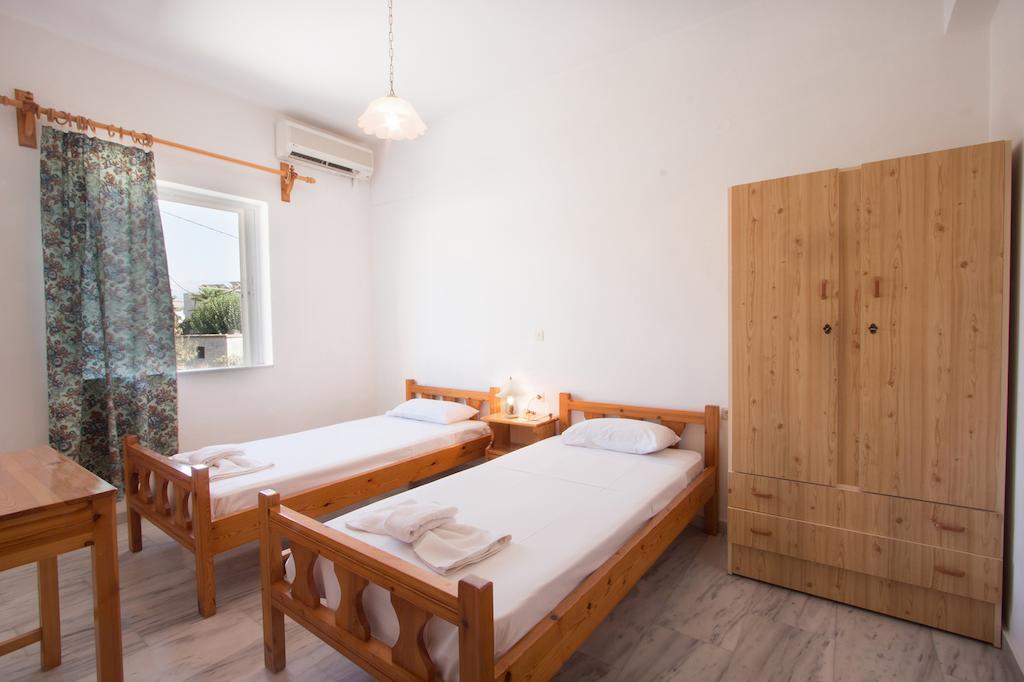 Elena Rooms & Apartments Gerani  Phòng bức ảnh